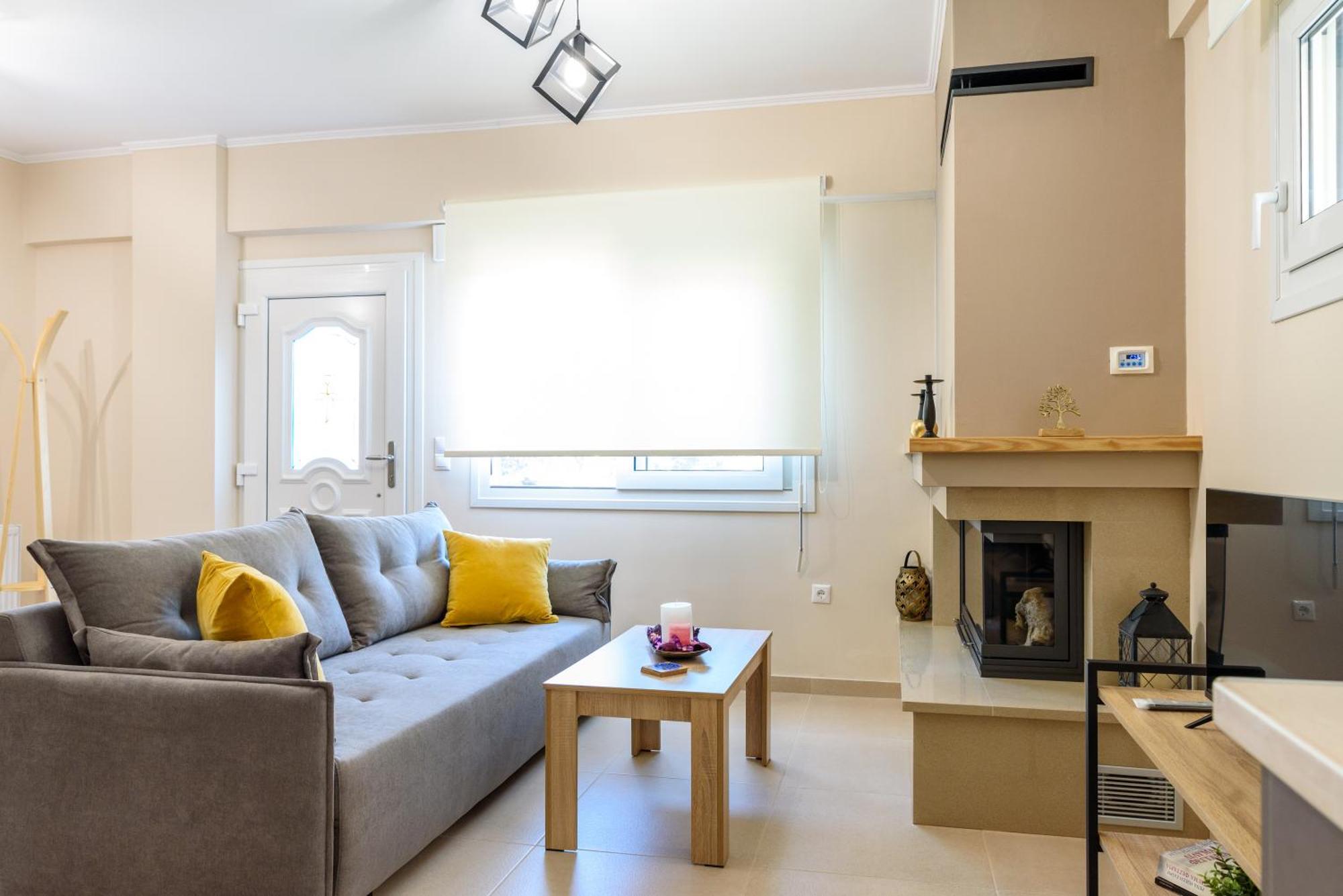 Afroditi'S Delux Apartment 莫奈姆瓦夏 外观 照片